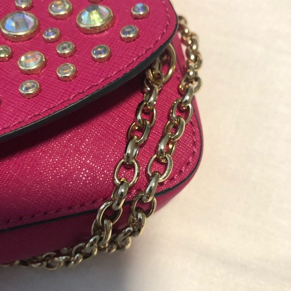 Juicy couture with beautiful Jim Detail, and gold strap, canvas, hot pink - Picture 8 of 9